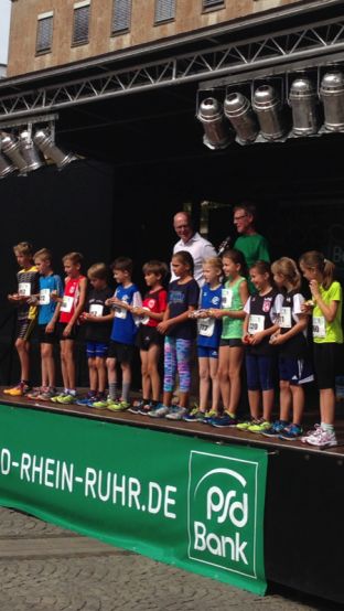 Citylauf 2016 Buhne.jpg