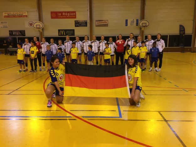 Handballerinnen international - 05.jpg