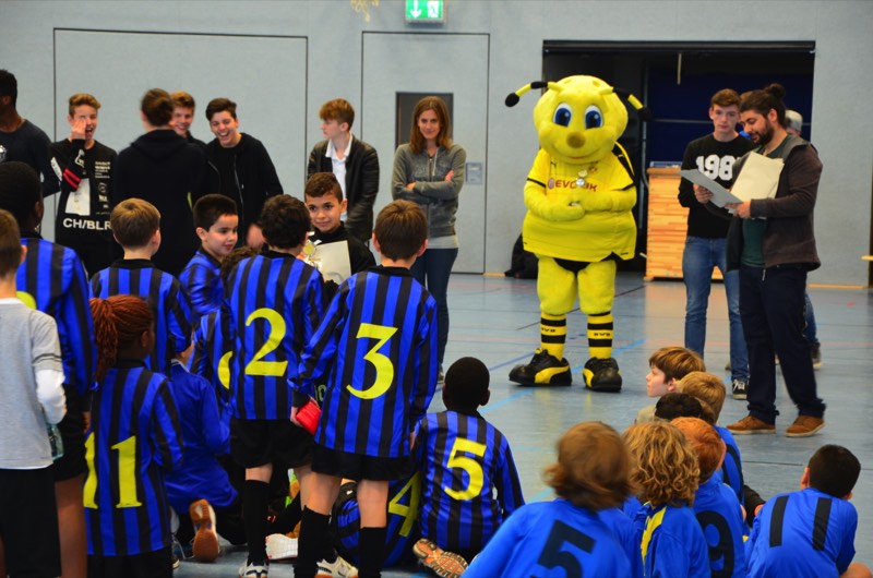 Fussballturnier Mit Bvb Spannend Goethe Gymnasium Dortmund